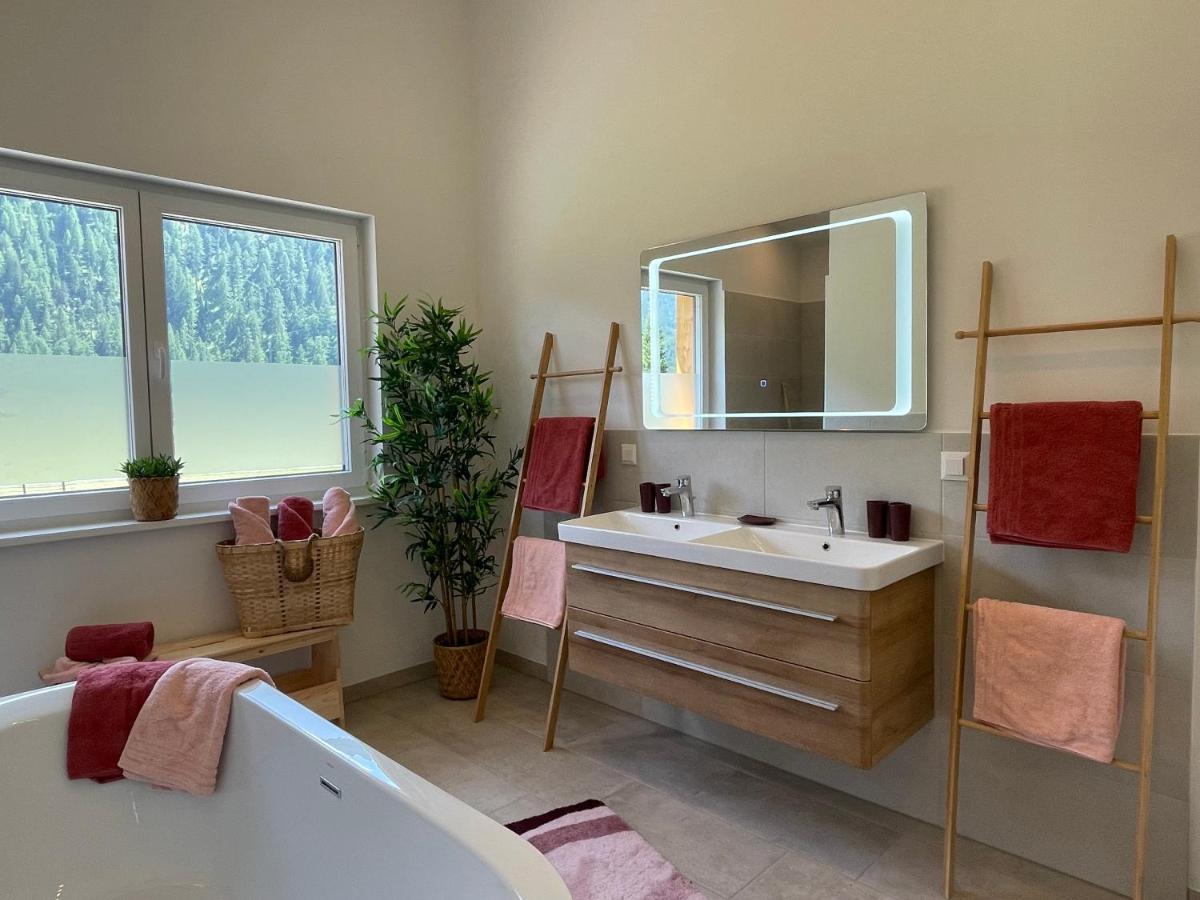 Tyrol Purelife Lodges Санкт Якоб ин Дефереген Екстериор снимка